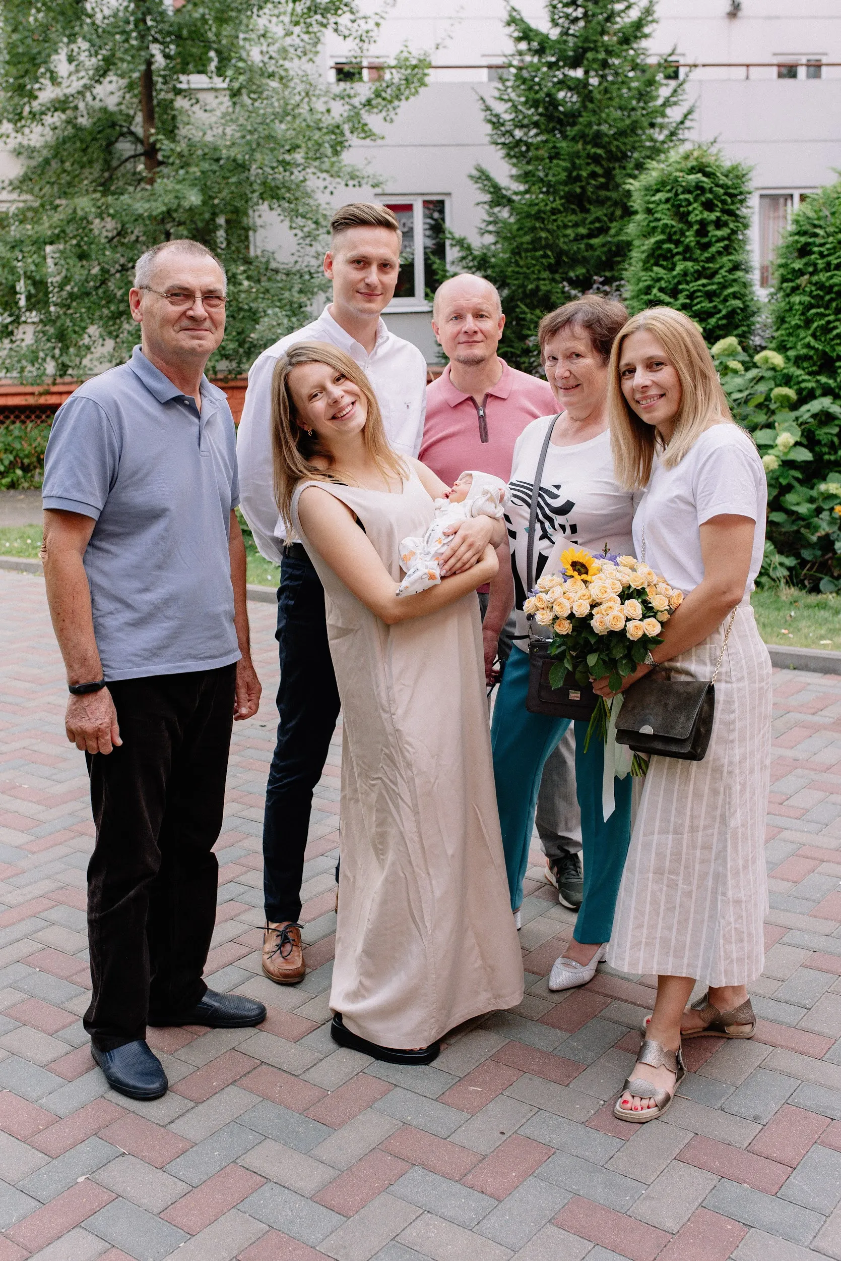 Выписка Фаи из роддома: живой репортаж в категории Семейные съёмки, Москва.